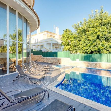 Full Private 300Sqm Villa Jacuzzi Heated Pool Ideal & Quiet Location Albufeira Luaran gambar