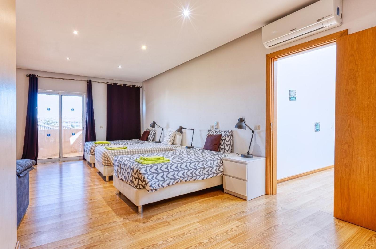 Full Private 300Sqm Villa Jacuzzi Heated Pool Ideal & Quiet Location Albufeira Luaran gambar