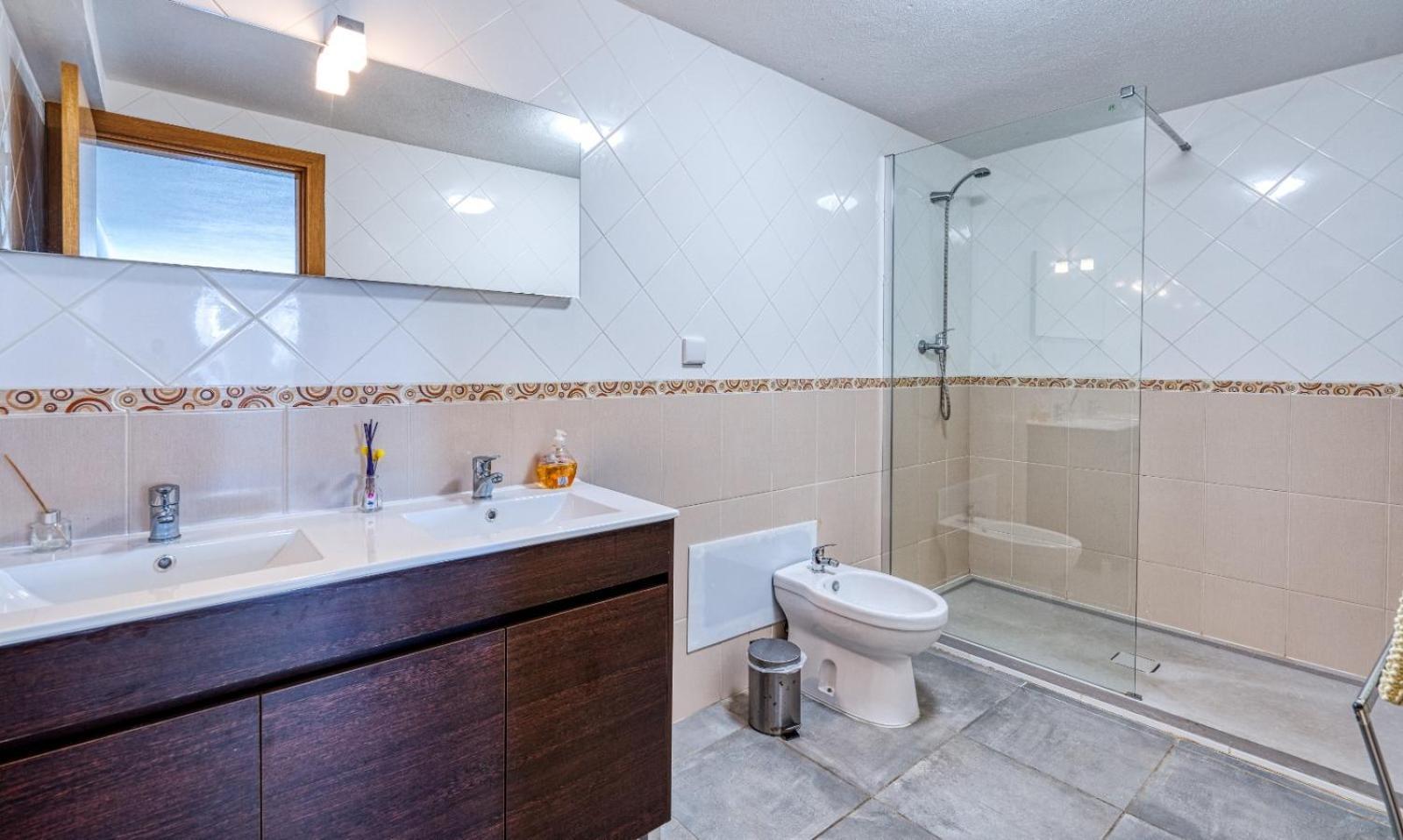 Full Private 300Sqm Villa Jacuzzi Heated Pool Ideal & Quiet Location Albufeira Luaran gambar