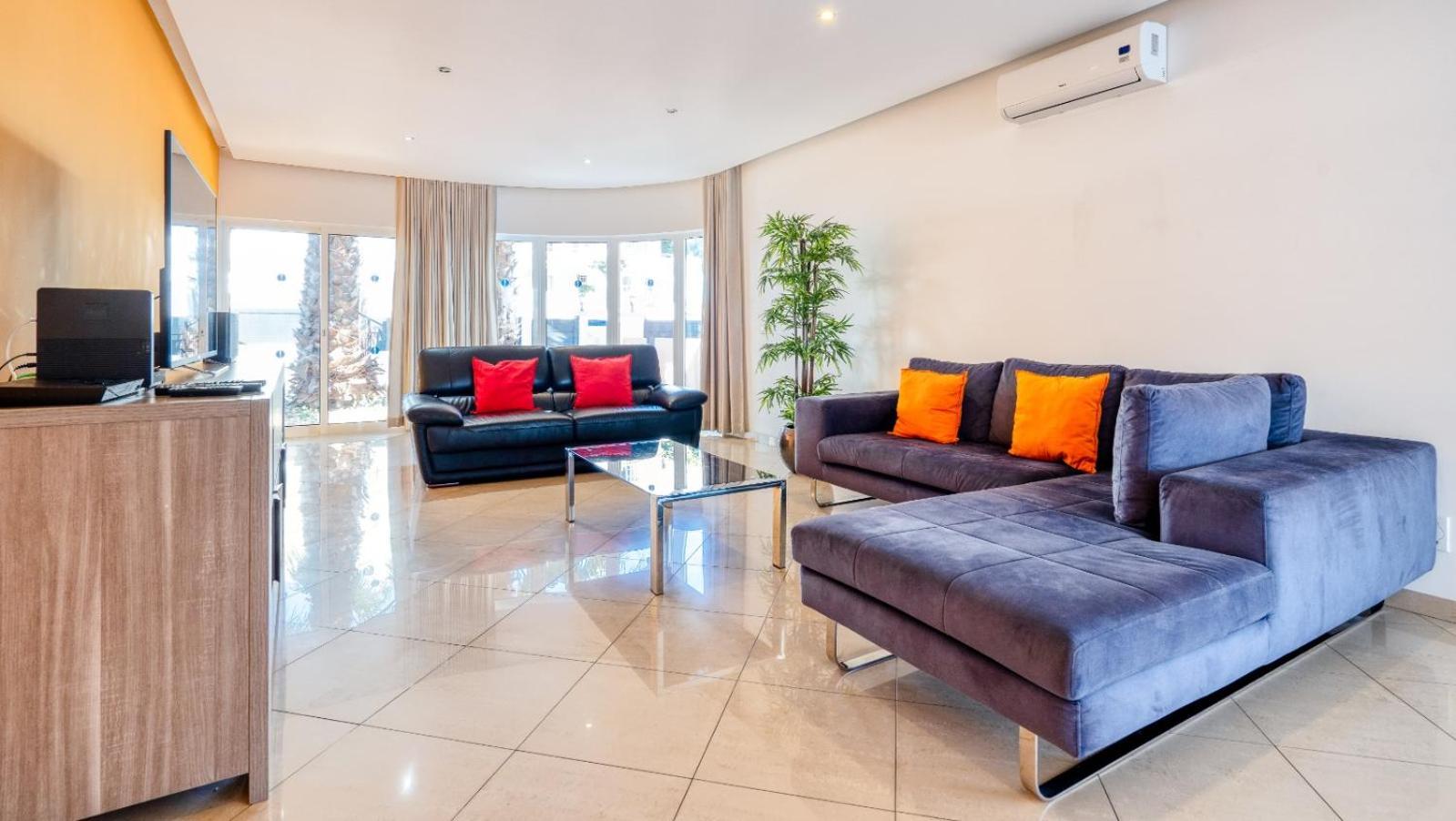Full Private 300Sqm Villa Jacuzzi Heated Pool Ideal & Quiet Location Albufeira Luaran gambar