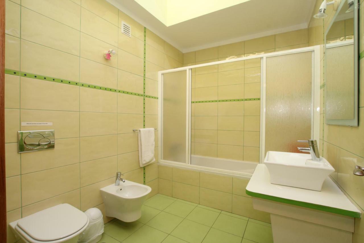 Full Private 300Sqm Villa Jacuzzi Heated Pool Ideal & Quiet Location Albufeira Luaran gambar